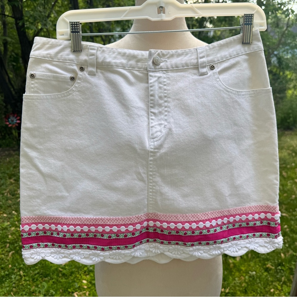 Lilly Pulitzer Vintage Sz 6 White Denim Mini Skirt Colorful Ribbon Scalloped Hem